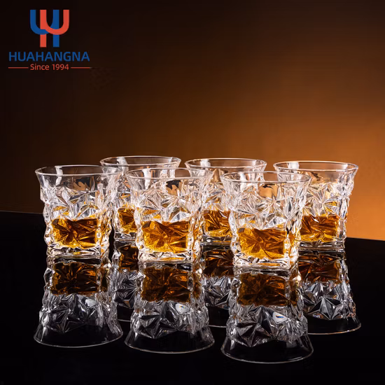 Set di caraffe per whisky con bicchiere da whisky trasparente in set a forma di fiore in vetro laterale Decanter per whisky con tazze