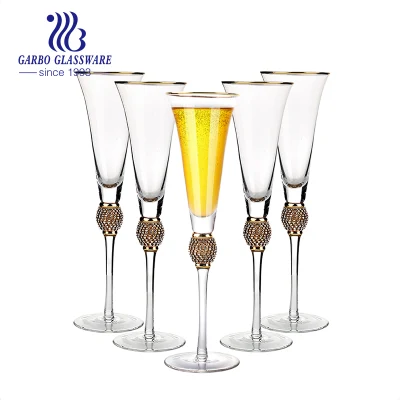 Flute da champagne da 6,7 ​​Oz con stelo a forma di diamante Calice in vetro di lusso con bordo dorato Bicchieri da vino Regali per il matrimonio